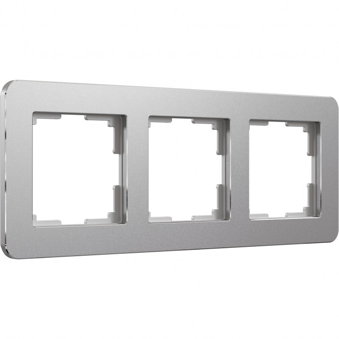 Рамка из металла WERKEL PLATINUM W0032606 на 3 поста, алюминий a059215 Рамка из металла WERKEL PLATINUM W0032606 на 3 поста, алюминий a059215