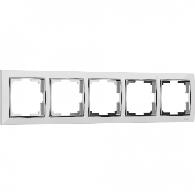 Рамка из пластика на 5 постов WERKEL SNABB W0051901 белый/хром a051665 Рамка из пластика на 5 постов WERKEL SNABB W0051901 белый/хром a051665