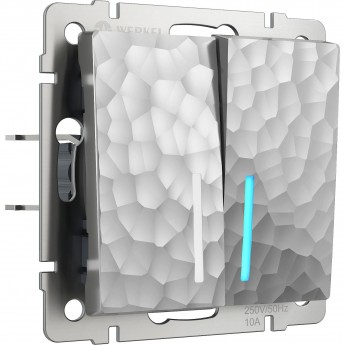 Выключатель двухклавишный WERKEL HAMMER W1222106 проходной с подсветкой, серебряный Выключатель двухклавишный WERKEL HAMMER W1222106 проходной с подсветкой, серебряный